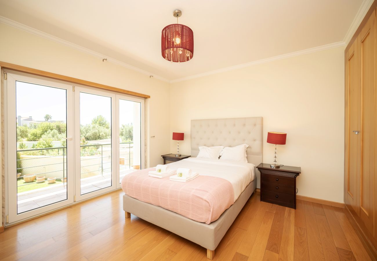 Villa em Parede - Parede Villa By Hosty