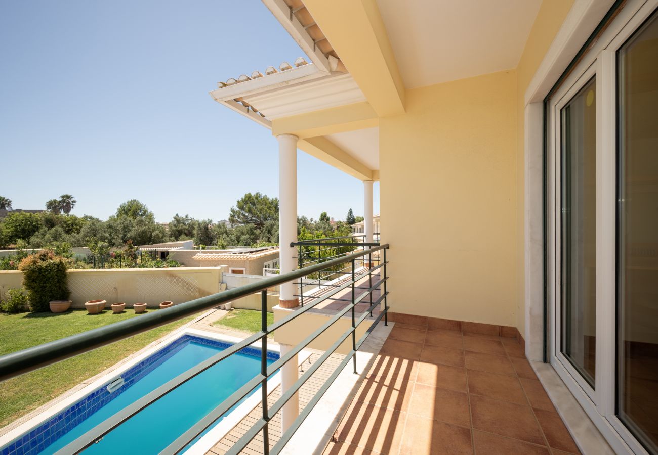 Villa em Parede - Parede Villa By Hosty