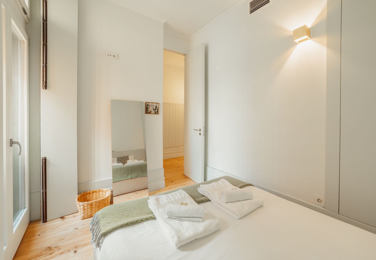 Apartamento em Porto - Cozy Flat with Terrace by Hosty