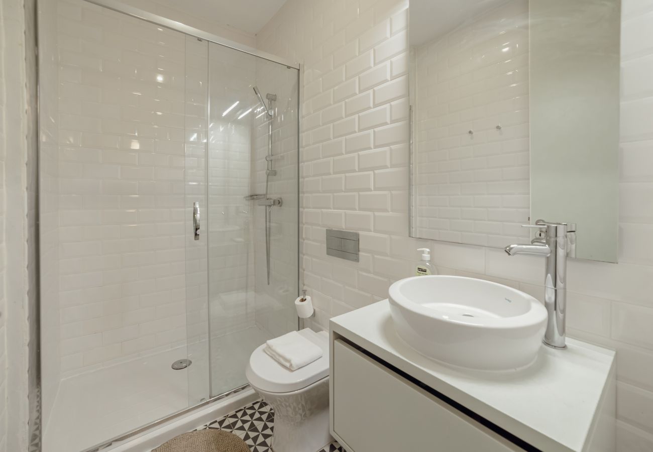 Apartamento em Porto - Cozy Flat with Terrace by Hosty