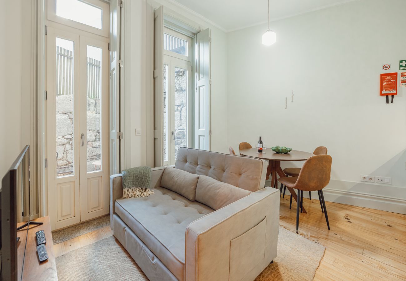 Apartamento em Porto - Cozy Flat with Terrace by Hosty