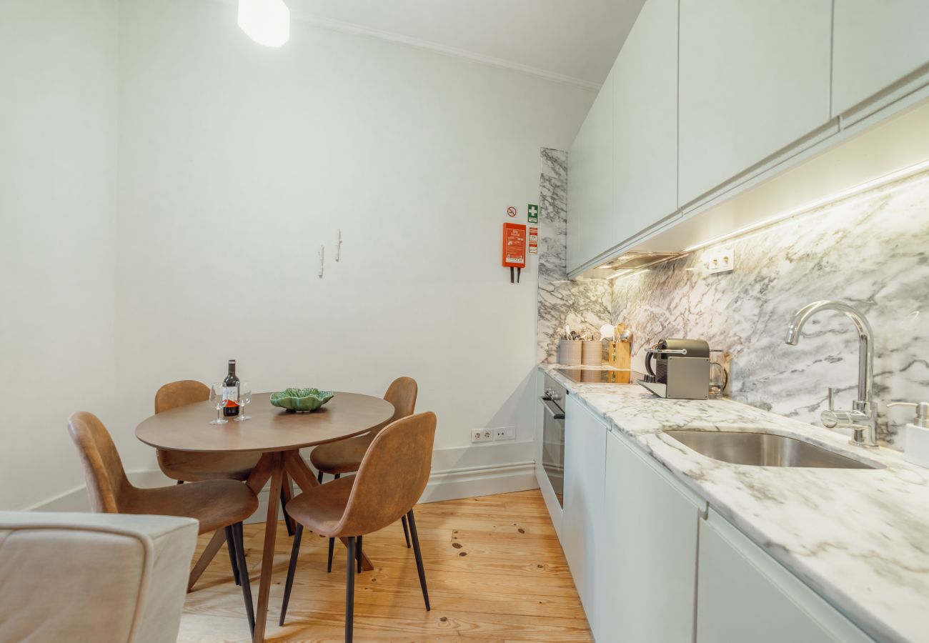 Apartamento em Porto - Cozy Flat with Terrace by Hosty