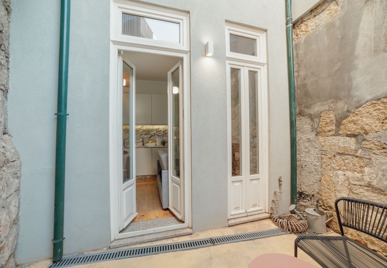 Apartamento em Porto - Cozy Flat with Terrace by Hosty