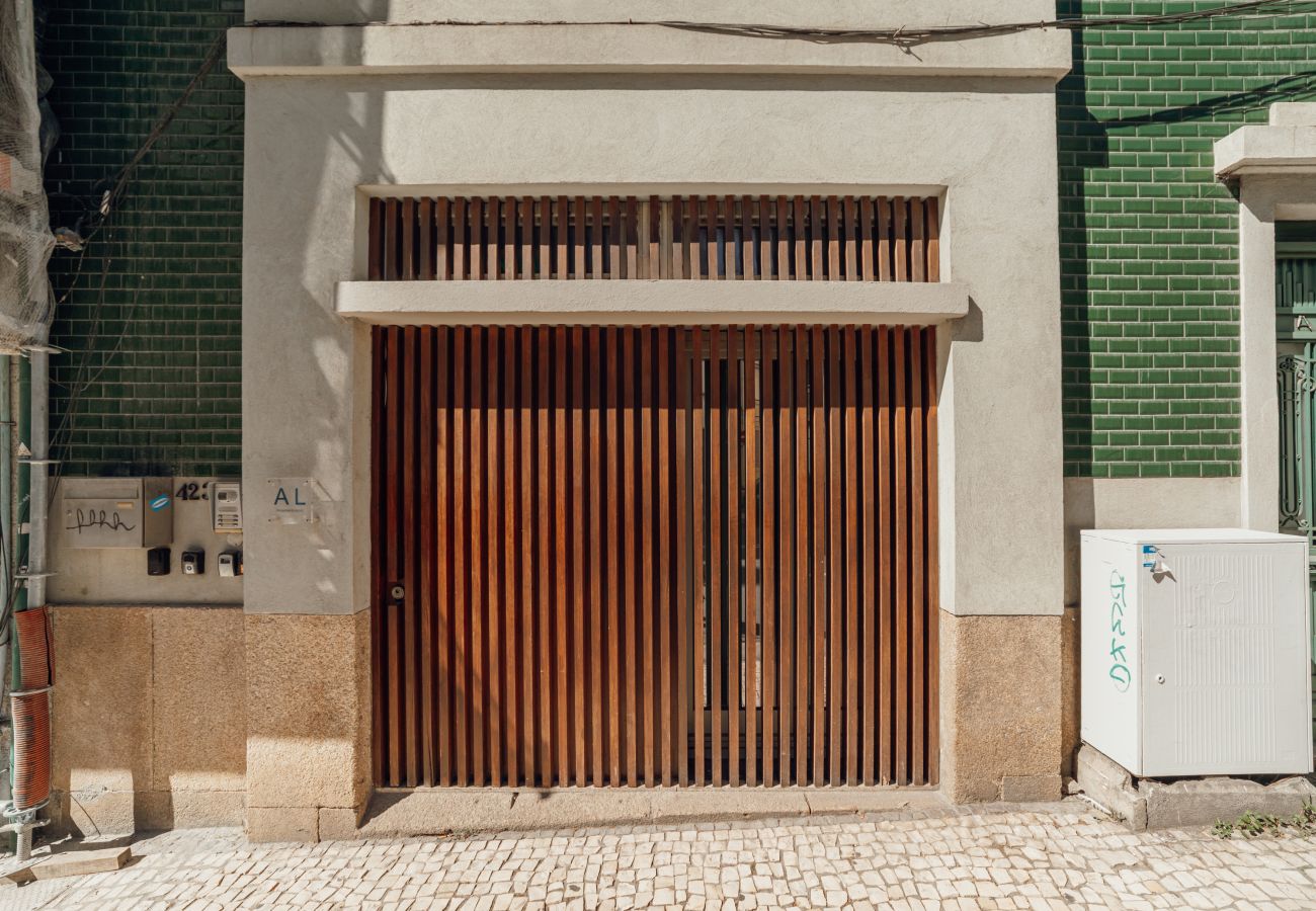 Apartamento em Porto - Cozy Flat with Terrace by Hosty