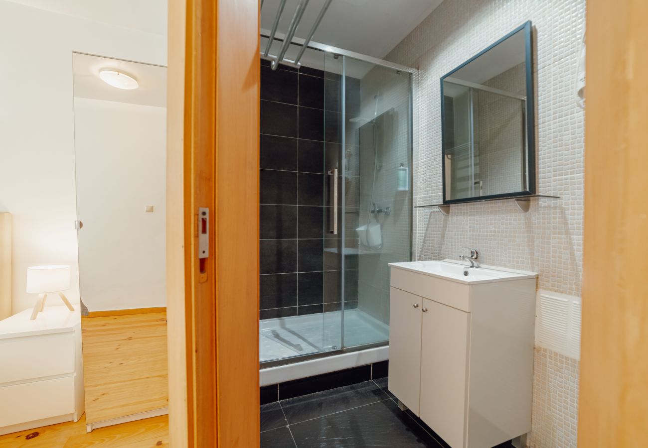 Quarto em Porto - DEAR 101 by Hosty