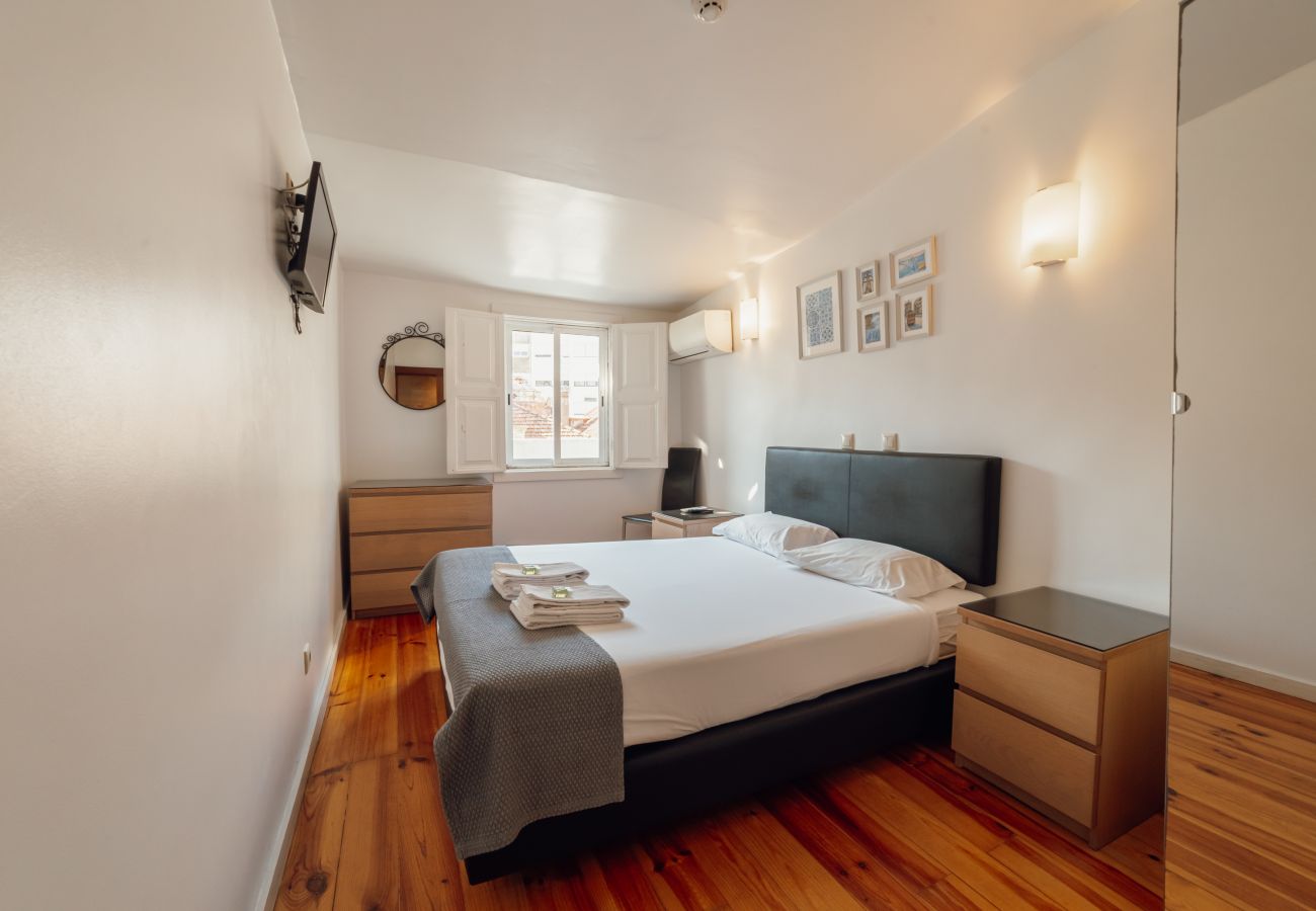 Quarto em Porto - DEAR 103 by Hosty