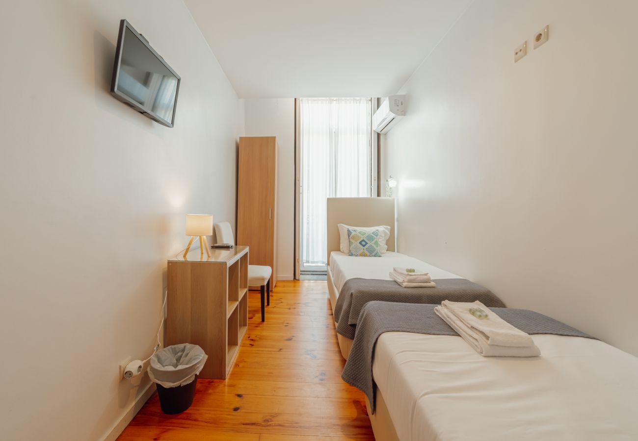 Quarto em Porto - DEAR 201 by Hosty
