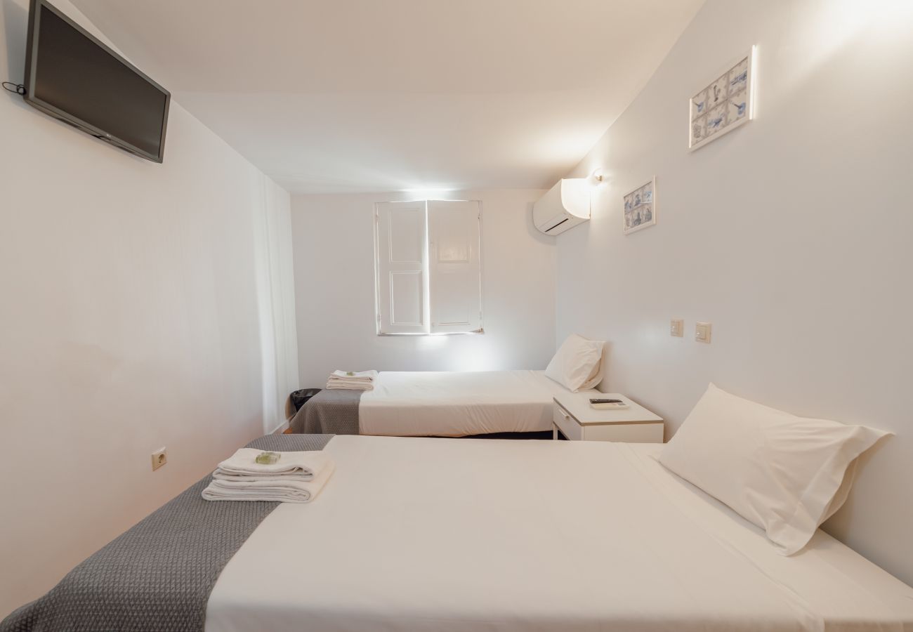 Quarto em Porto - DEAR 302 by Hosty