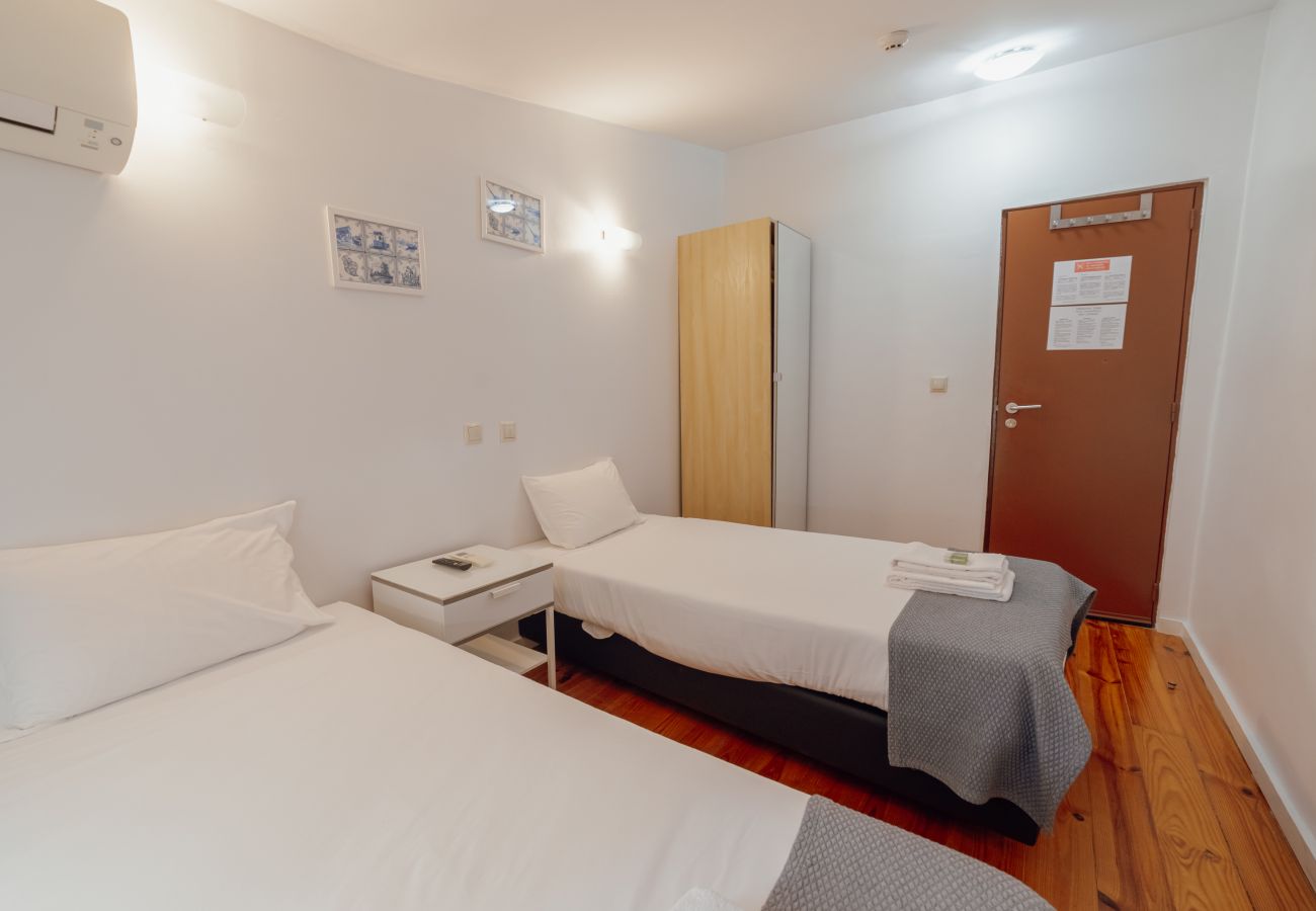 Quarto em Porto - DEAR 302 by Hosty