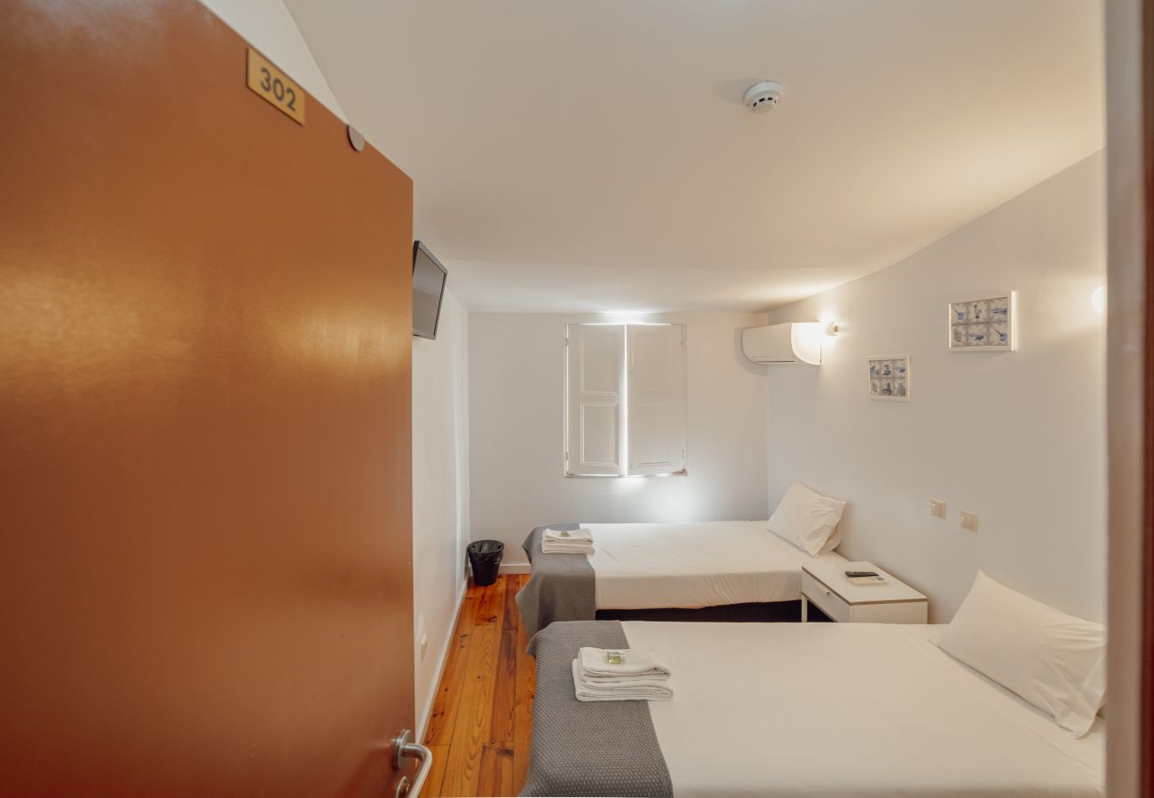 Quarto em Porto - DEAR 302 by Hosty