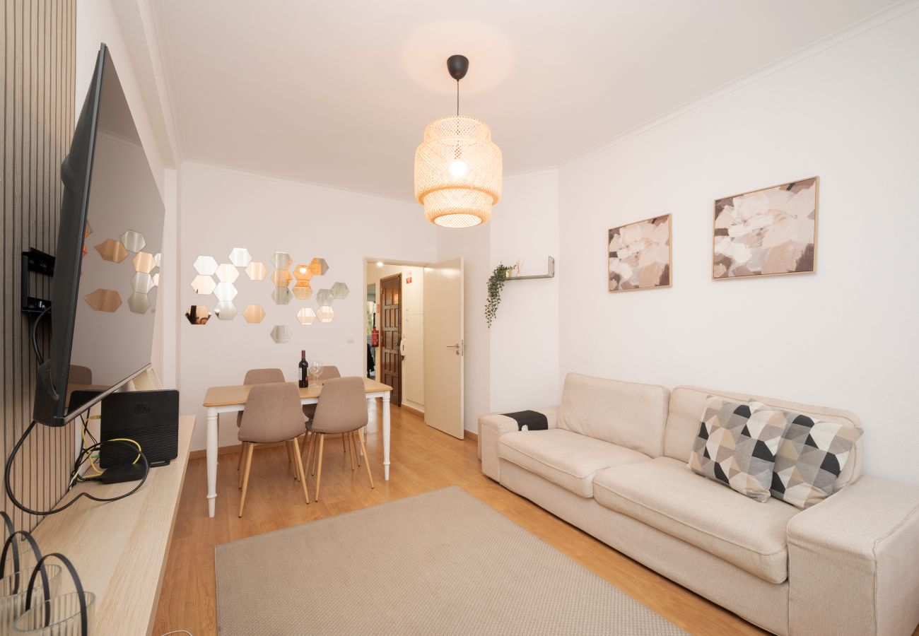 Apartamento em Queluz - Queluz Design by Hosty