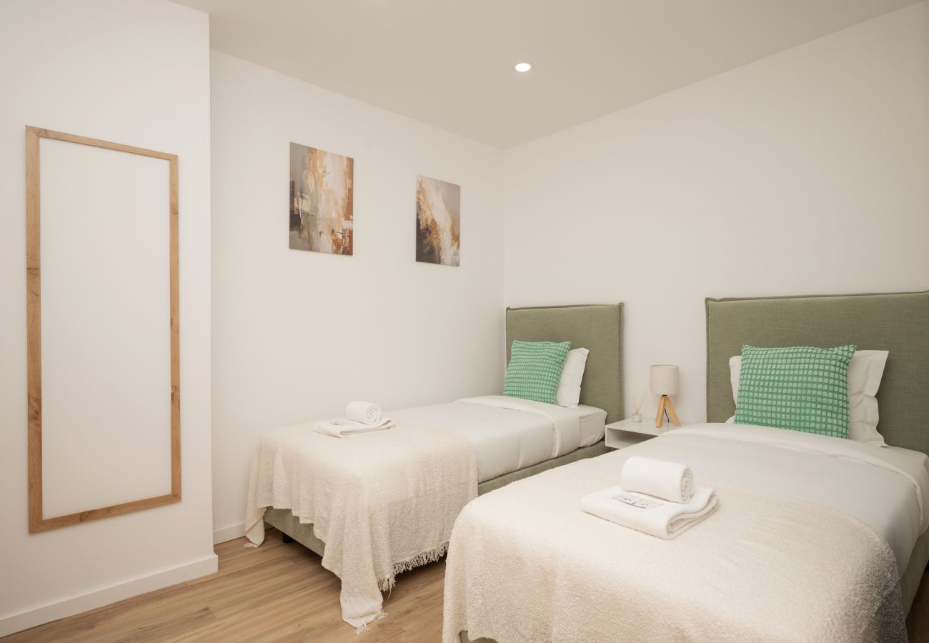 Apartamento em Sacavém - City Garden House by Hosty