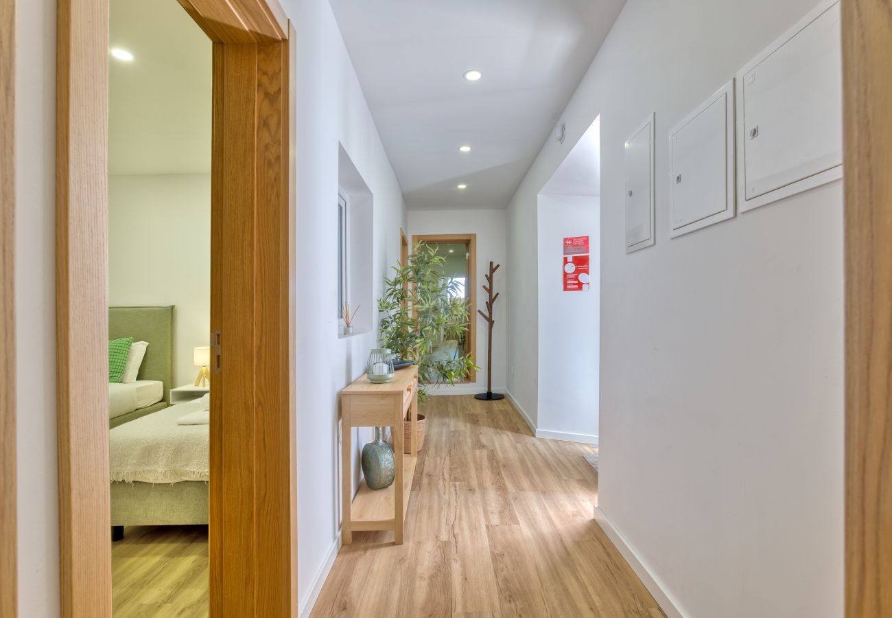 Apartamento em Sacavém - City Garden House by Hosty