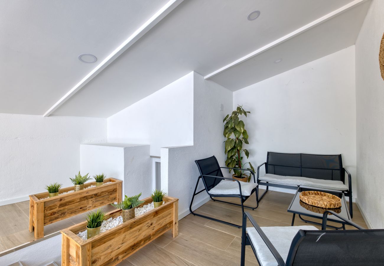 Apartamento em Sacavém - City Garden House by Hosty