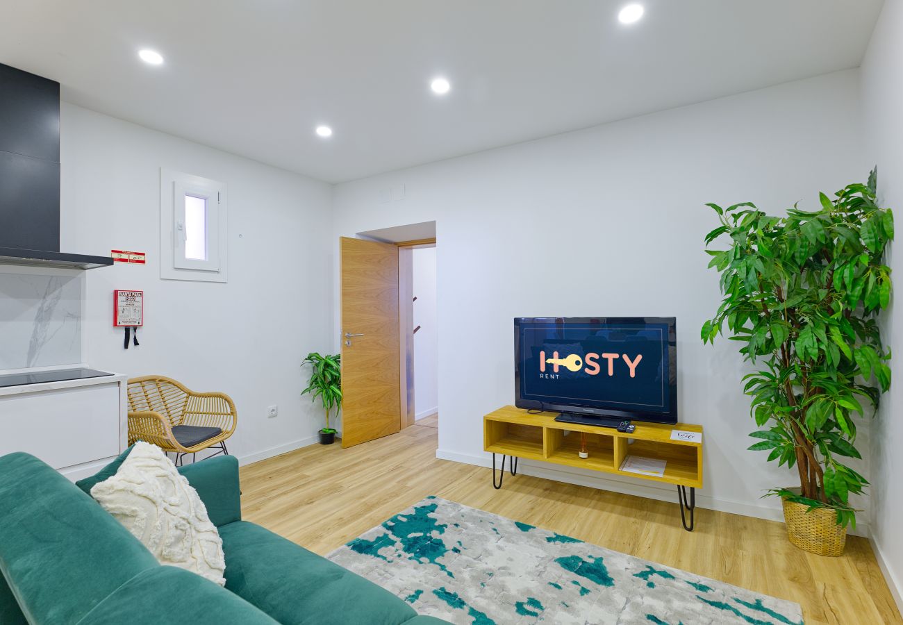 Apartamento em Sacavém - City Garden House by Hosty