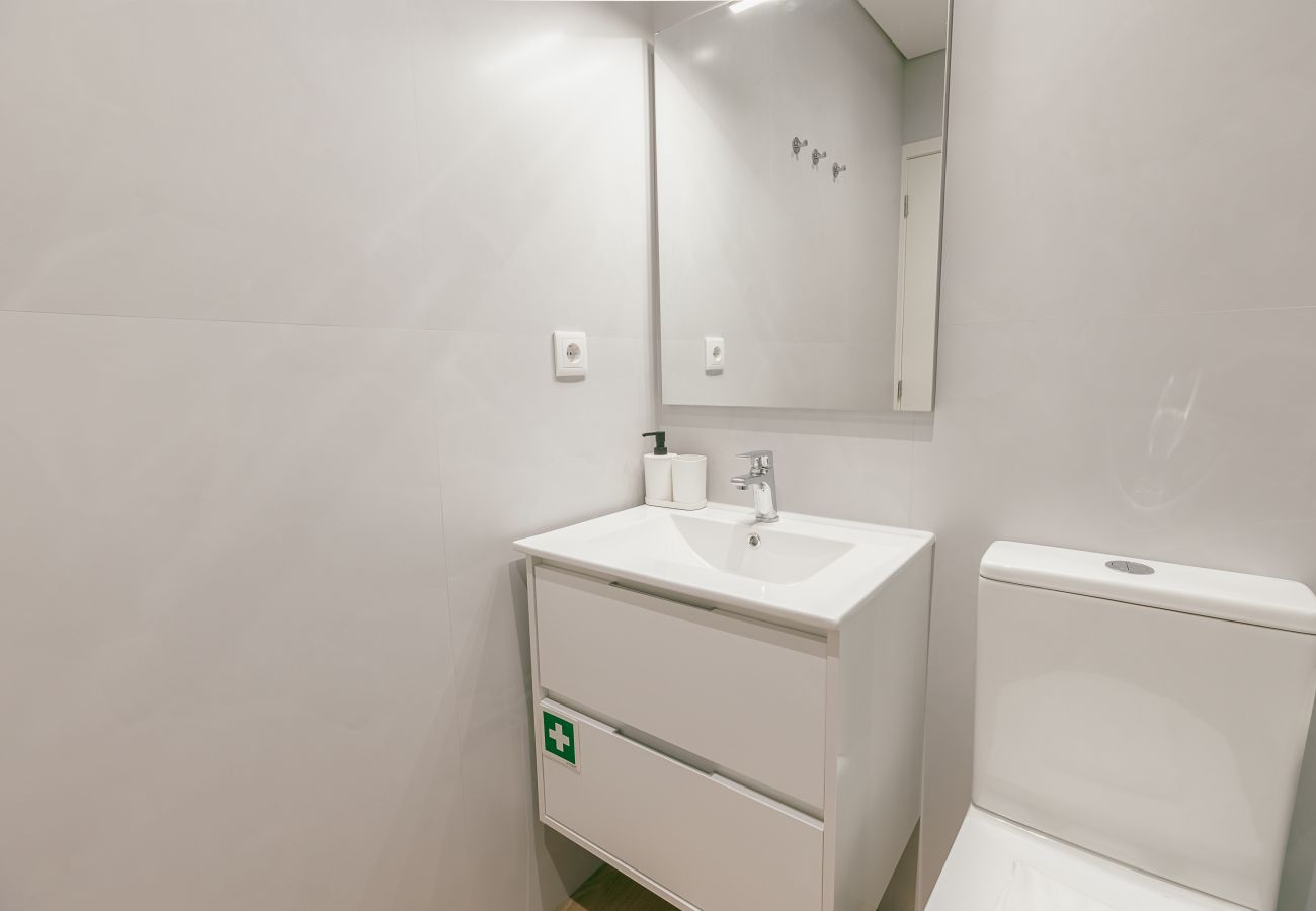 Apartamento em Porto - Cozy Bonfim with Terrace 1 by Hosty