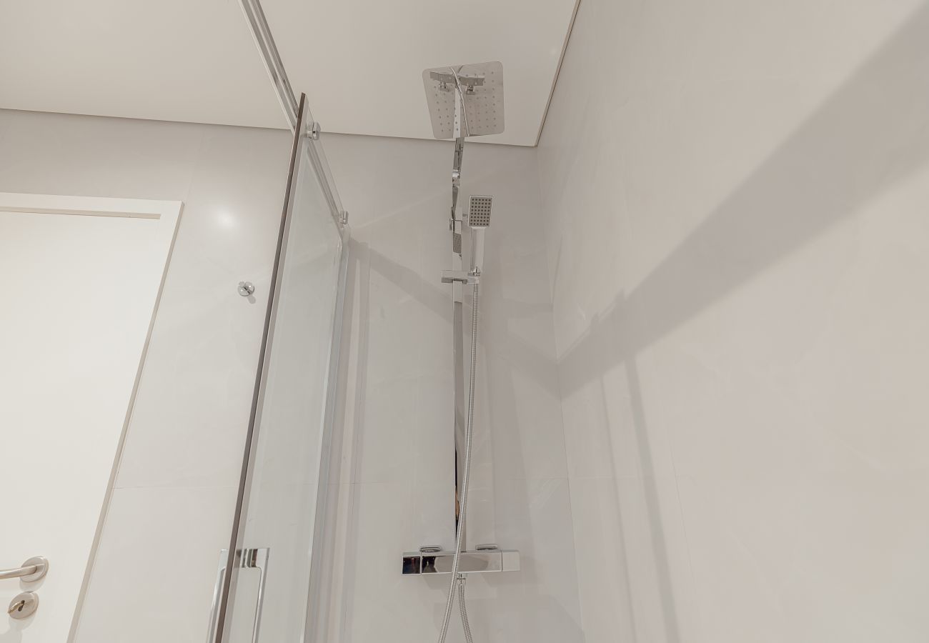 Apartamento em Porto - Cozy Bonfim with Terrace 2 by Hosty