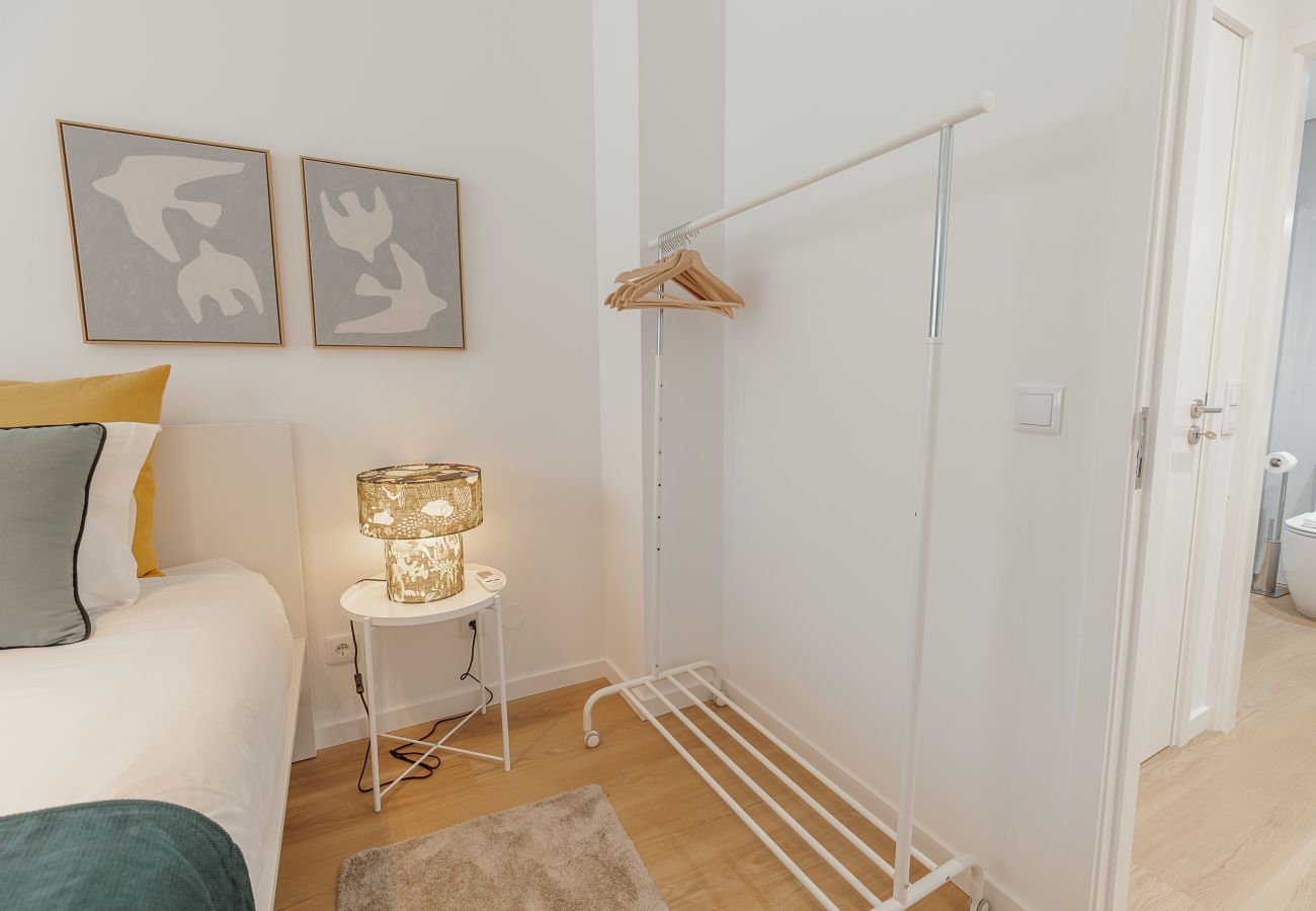 Apartamento em Porto - Cozy Bonfim with Terrace 2 by Hosty
