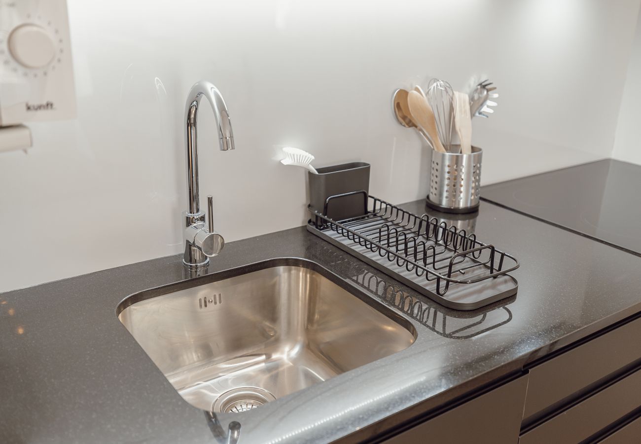 Apartamento em Porto - Cozy Bonfim with Terrace 2 by Hosty