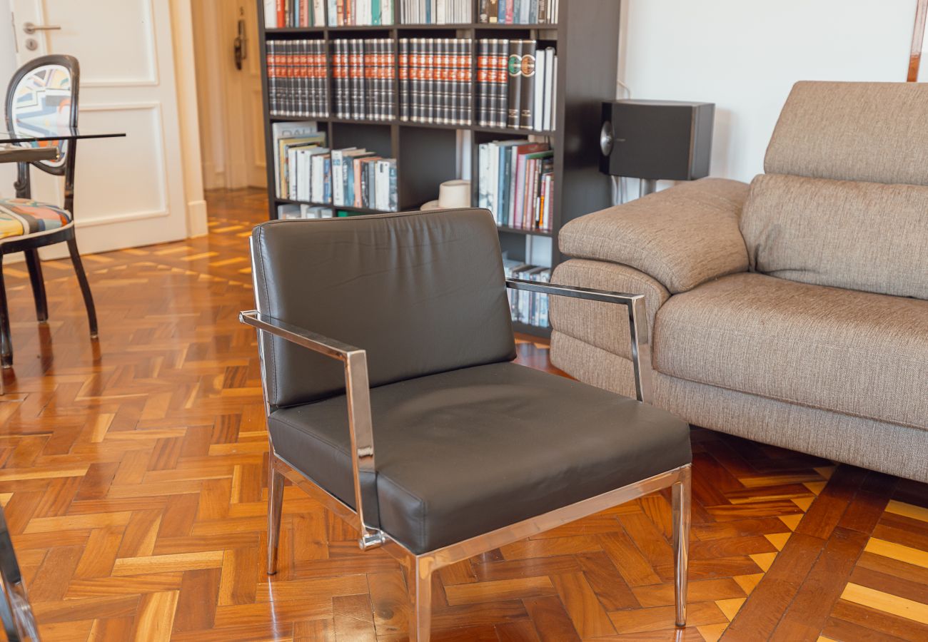 Quarto em Lisboa - Gaspar House in Areeiro Room I by Hosty