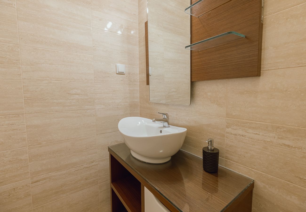 Quarto em Lisboa - Gaspar House in Areeiro Room I by Hosty