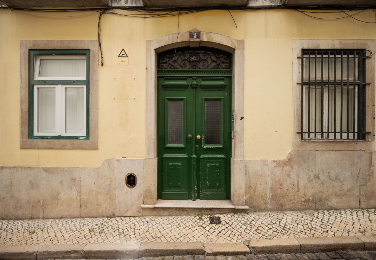 Quarto em Lisboa - Four Horizons III Sydney by Hosty