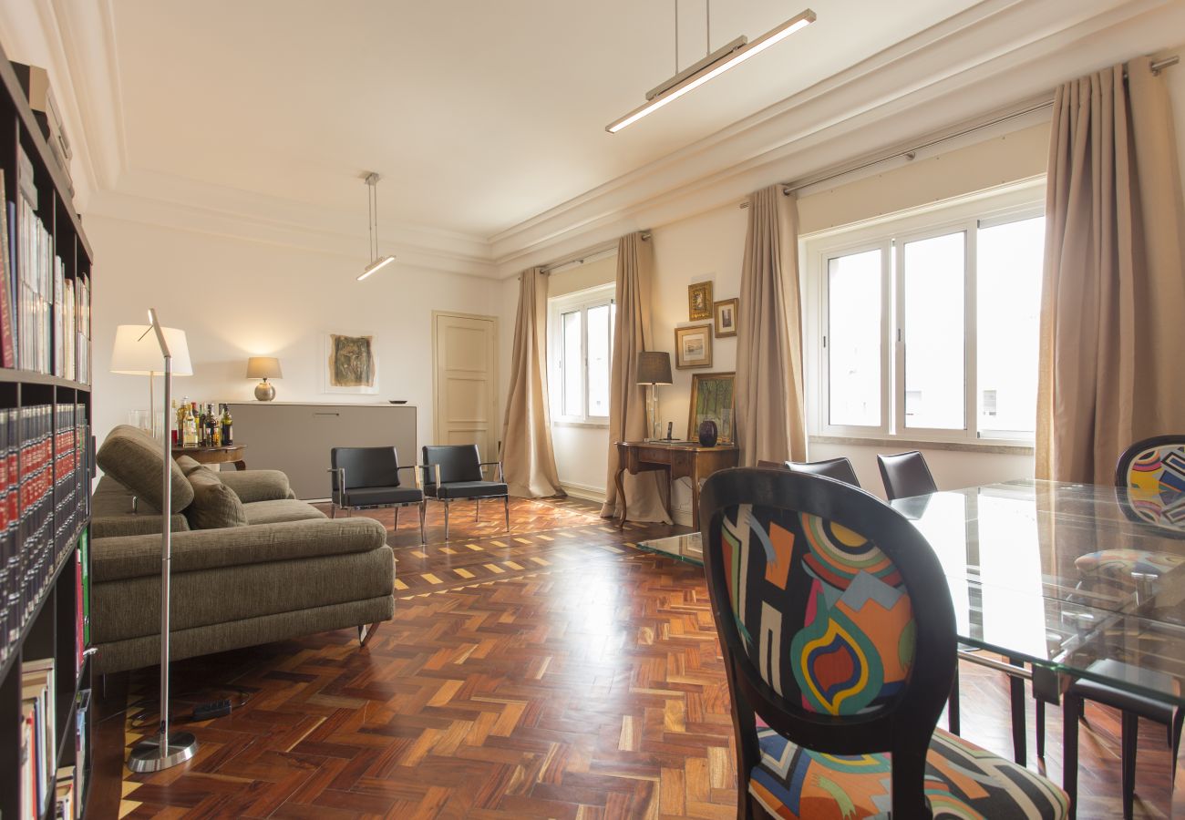 Quarto em Lisboa - Gaspar House in Areeiro Room III by Hosty