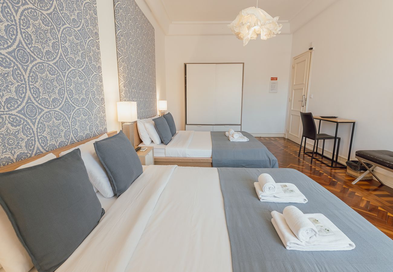 Quarto em Lisboa - Gaspar House in Areeiro Room III by Hosty