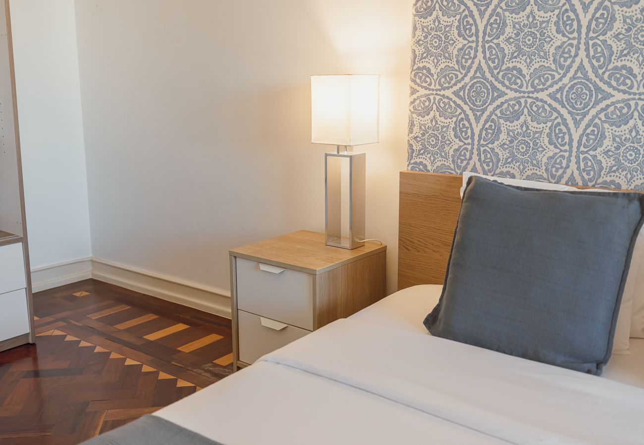 Quarto em Lisboa - Gaspar House in Areeiro Room V by Hosty