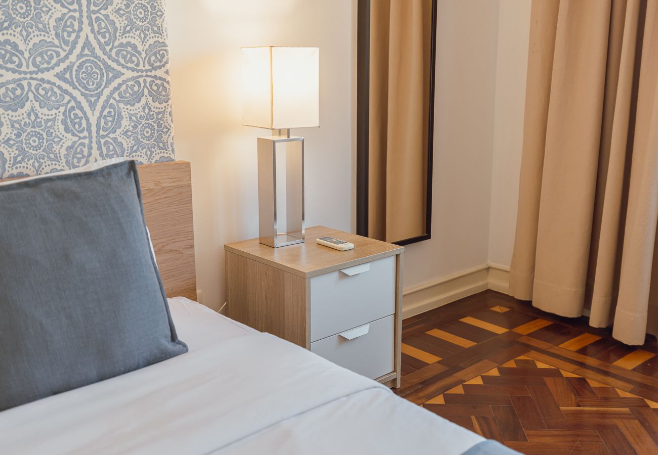 Quarto em Lisboa - Gaspar House in Areeiro Room V by Hosty