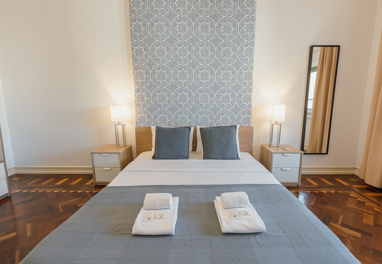 Quarto em Lisboa - Gaspar House in Areeiro Room V by Hosty