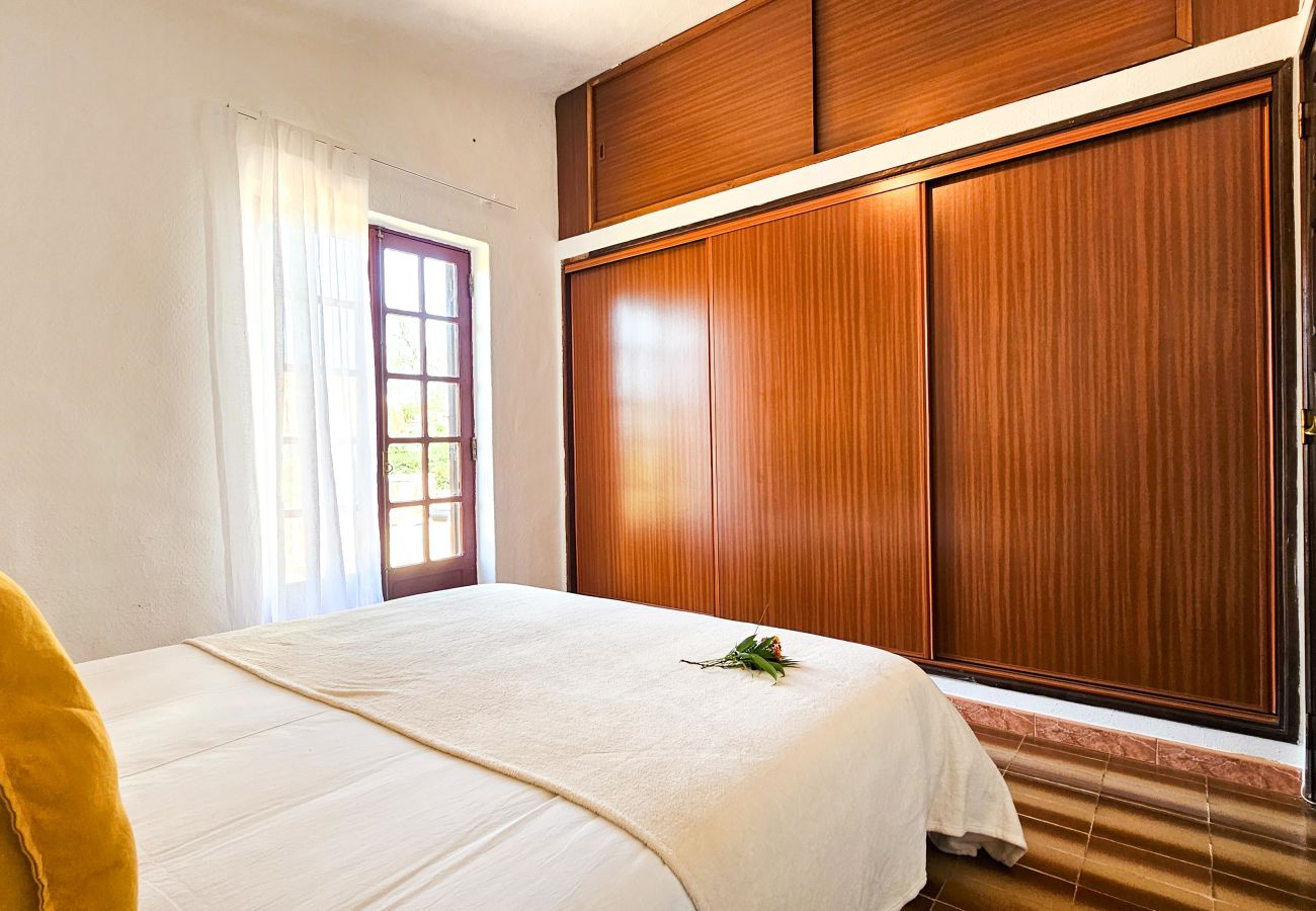 Villa em Portimão - Alvor Private Pool Villa | Large Garden & Peace