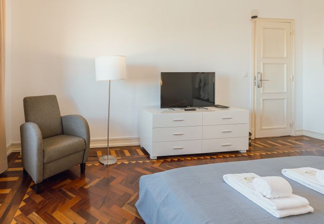 Quarto em Lisboa - Gaspar House in Areeiro Room IV by Hosty