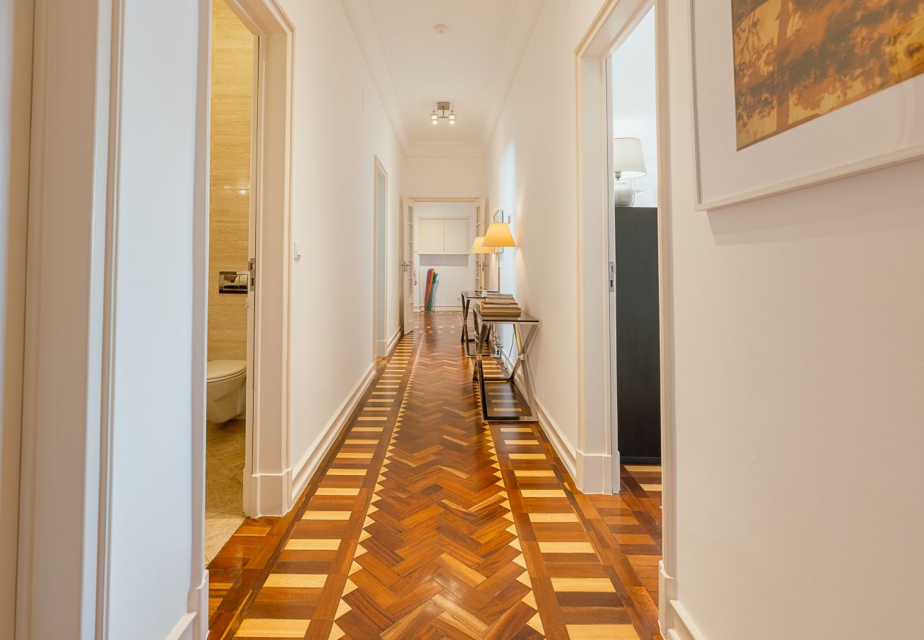 Quarto em Lisboa - Gaspar House in Areeiro Room IV by Hosty