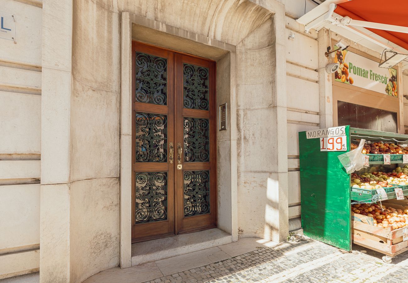 Quarto em Lisboa - Gaspar House in Areeiro Room IV by Hosty