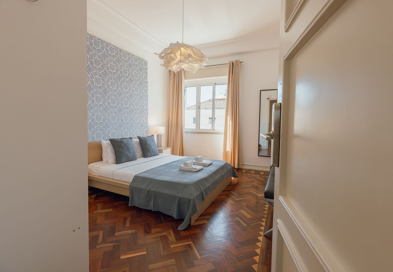 Quarto em Lisboa - Gaspar House in Areeiro Room II by Hosty