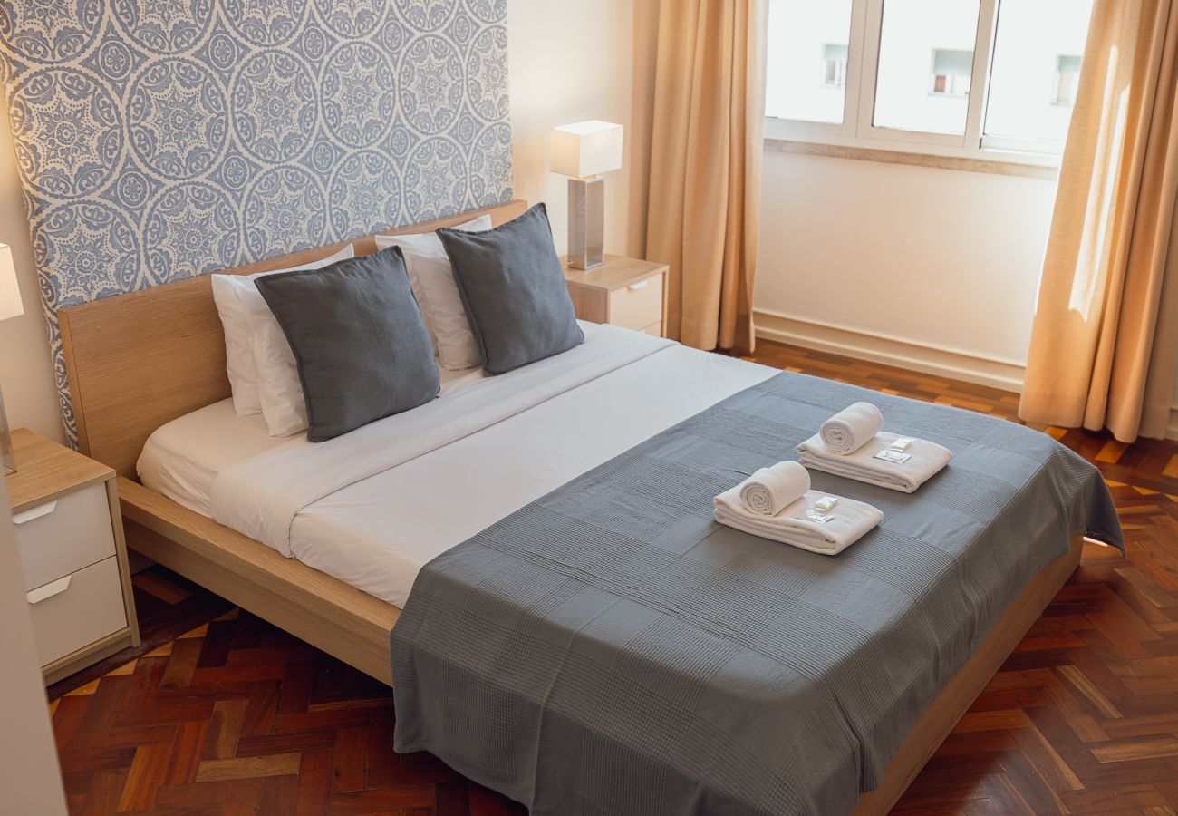 Quarto em Lisboa - Gaspar House in Areeiro Room II by Hosty