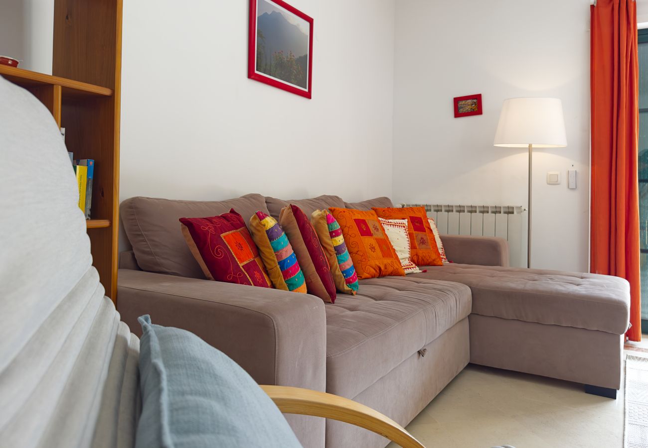 Apartamento em Cascais - Carcavelos Design W/Terrace by Hosty