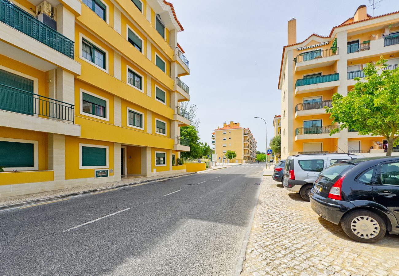 Apartamento em Cascais - Carcavelos Design W/Terrace by Hosty