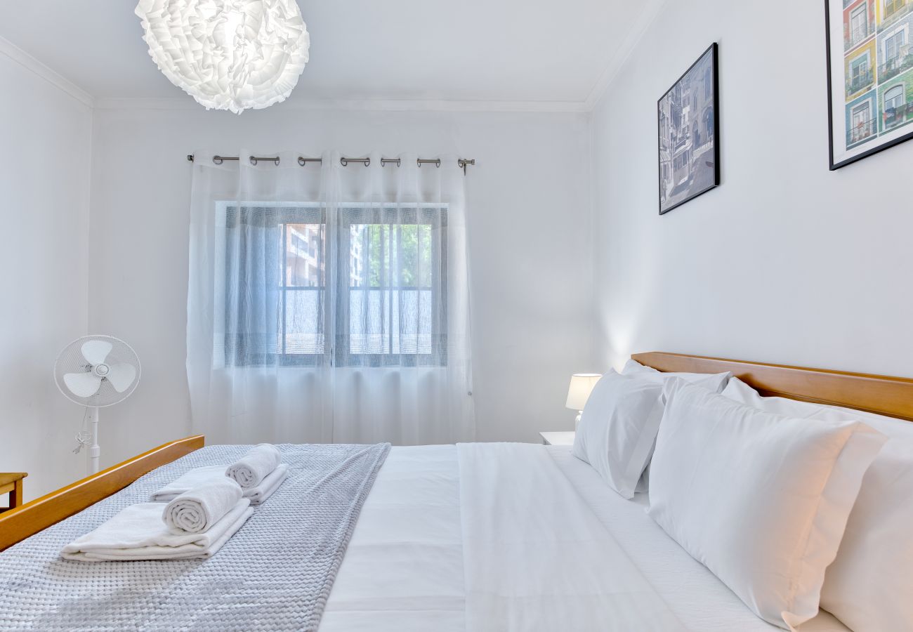 Apartamento em Cascais - Carcavelos Design W/Terrace by Hosty