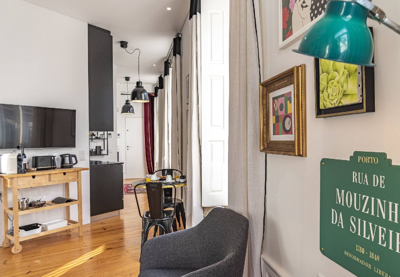 Studio in Porto - Mouzinho Penthouse by Hosty