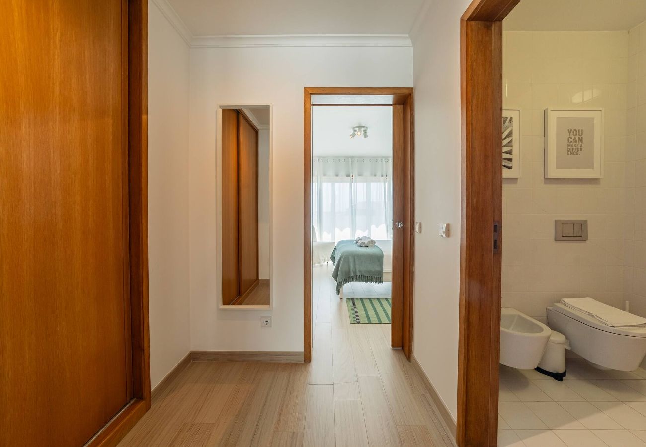 Studio in Porto - Stylish Rooftop With Terrace by Hosty