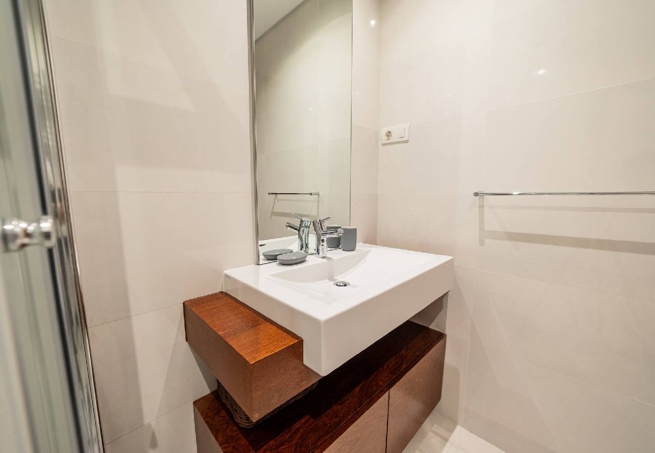Apartment in Porto - Modern Cedofeita by Hosty