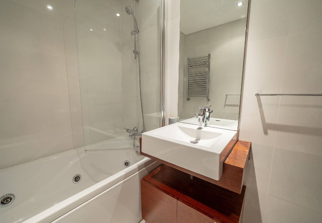 Apartment in Porto - Modern Cedofeita by Hosty