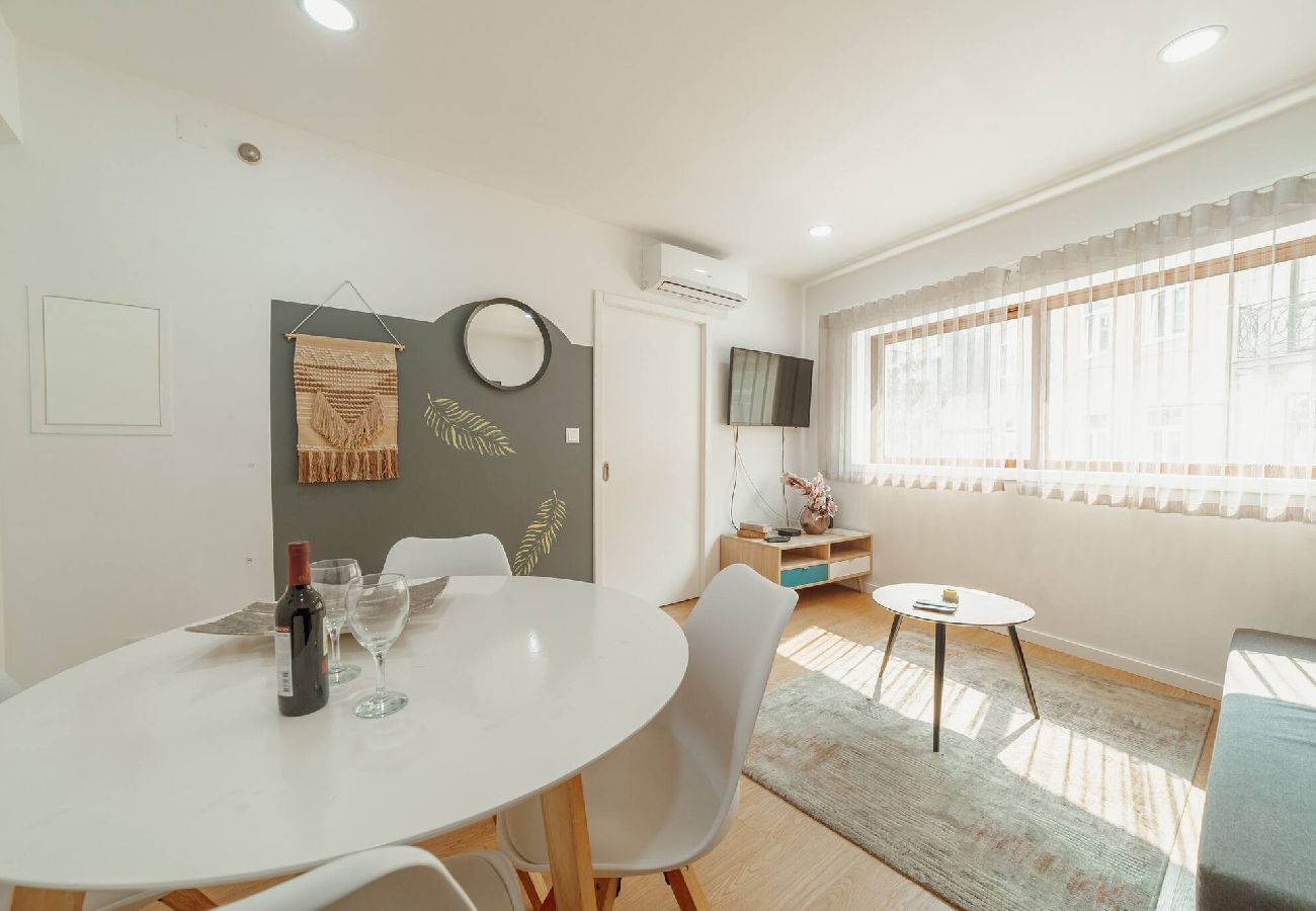 Apartment in Porto - Coliseu Apartment by Hosty