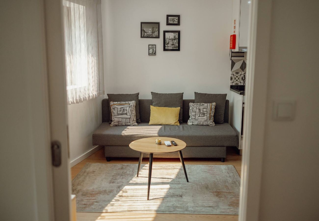 Apartment in Porto - Coliseu Apartment by Hosty