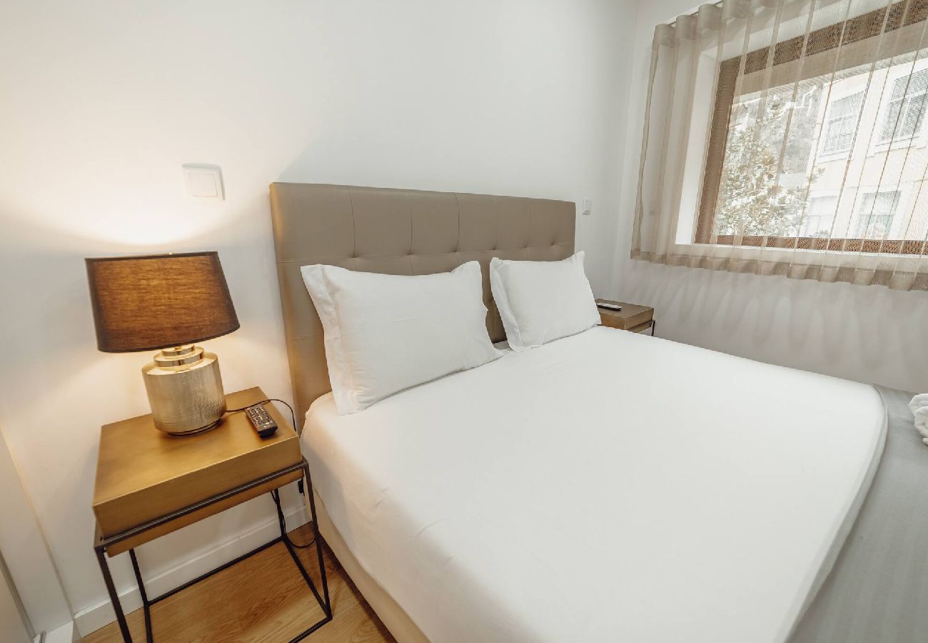 Apartment in Porto - Coliseu Apartment by Hosty