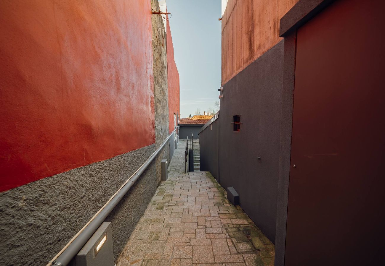 Apartment in Porto - Lapa Cozy 4 by  Hosty
