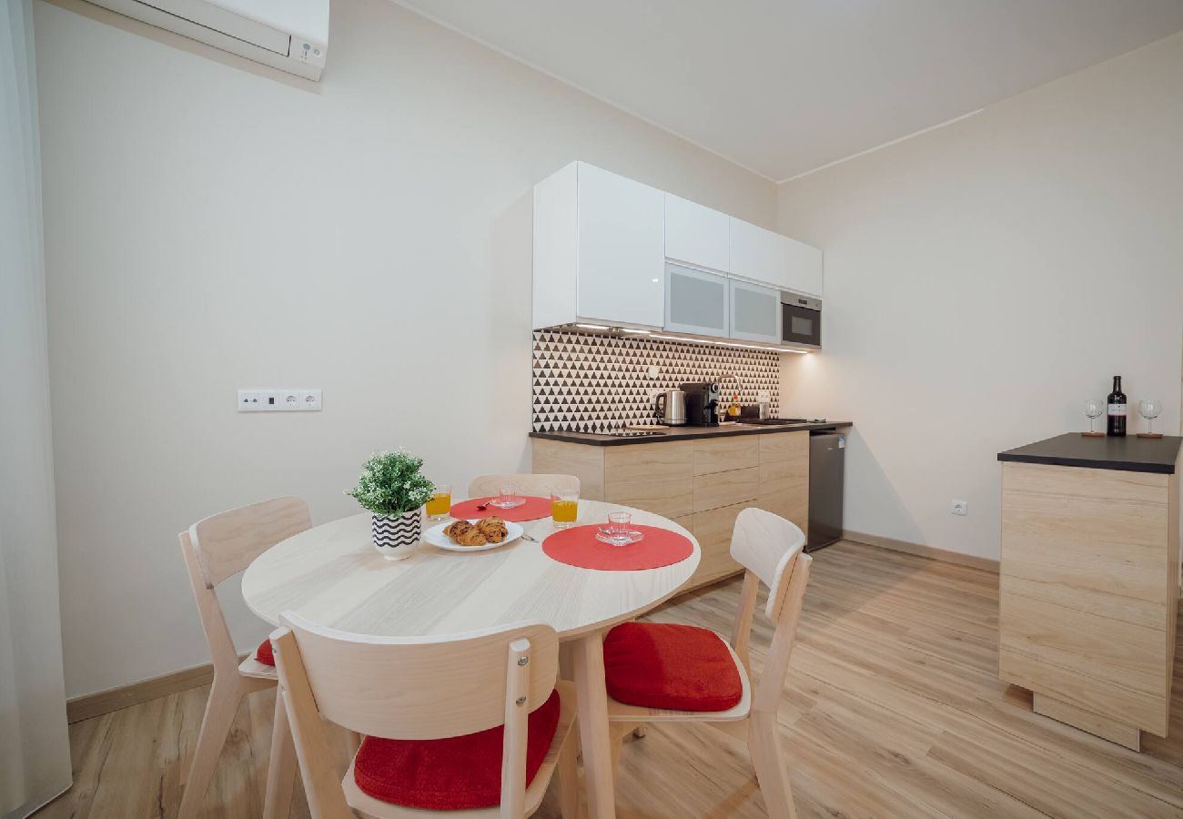 Studio in Porto - Trindade Deluxe by Hosty