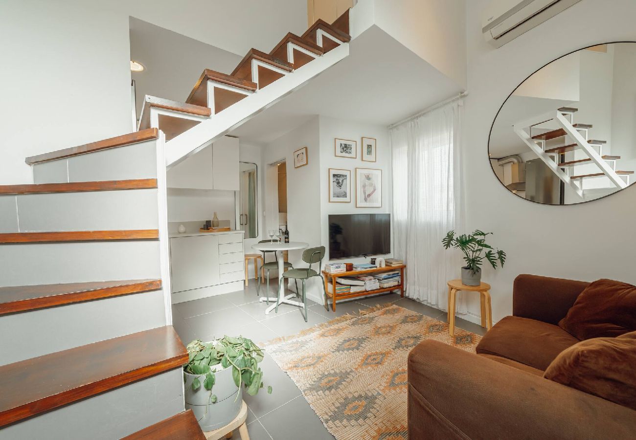 Studio in Porto - Modern Studio by Hosty